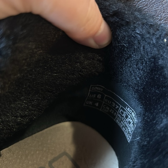 Hey Dude fur booties - Picture 4 of 4